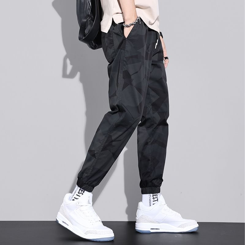 Macho - Cropped Harem Cargo Broek met Trekkoord Taille en Camouflageprint