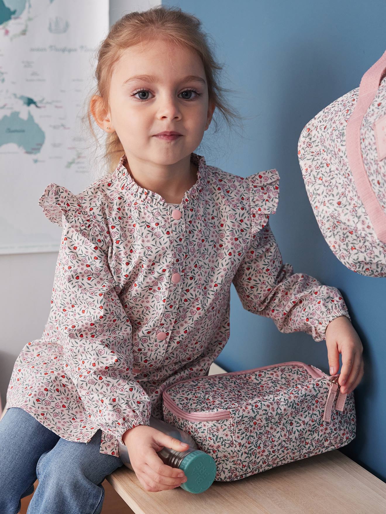 Vestido de bebê com flores, mangas e babados, personalizável, rosa para menina.