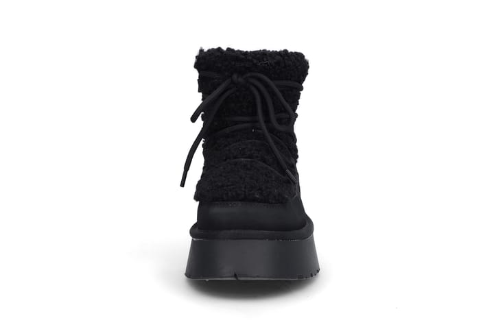 Trendy boots