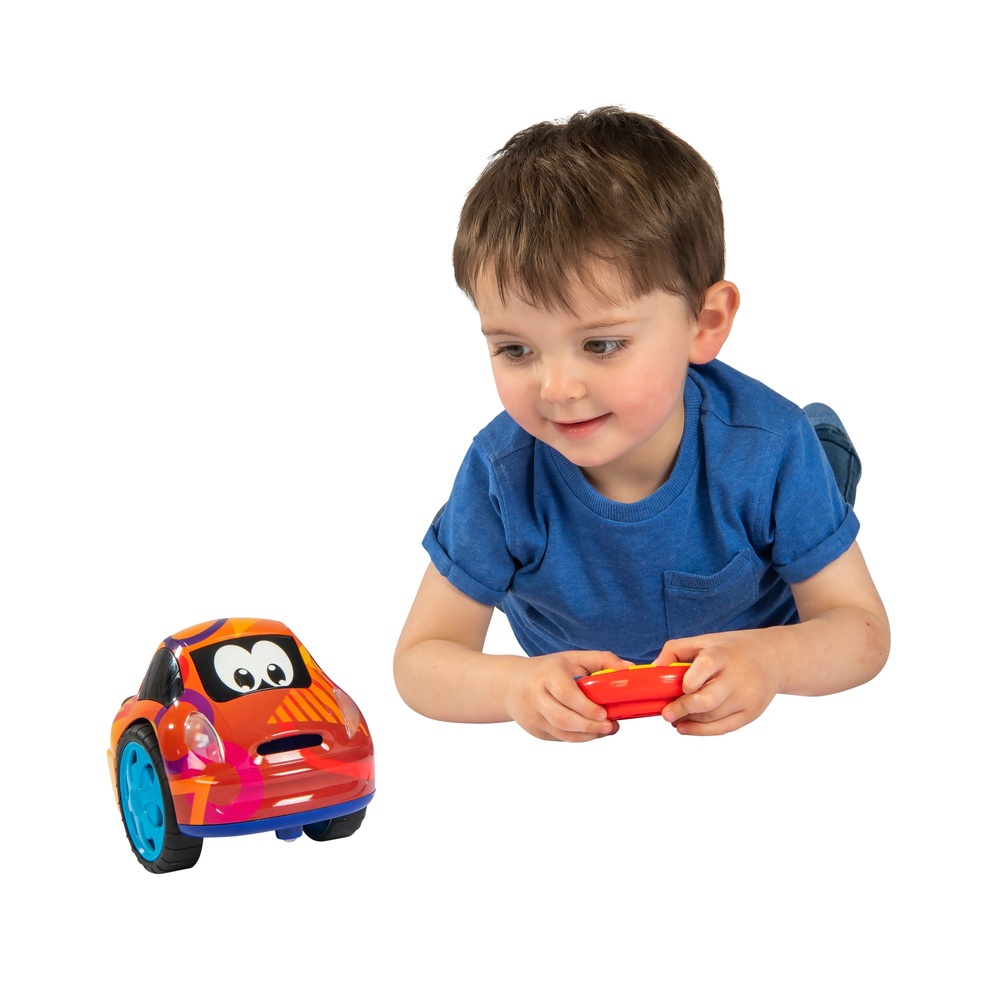 Große Schritte Mein erstes Spinner-Auto mit Fernbedienung