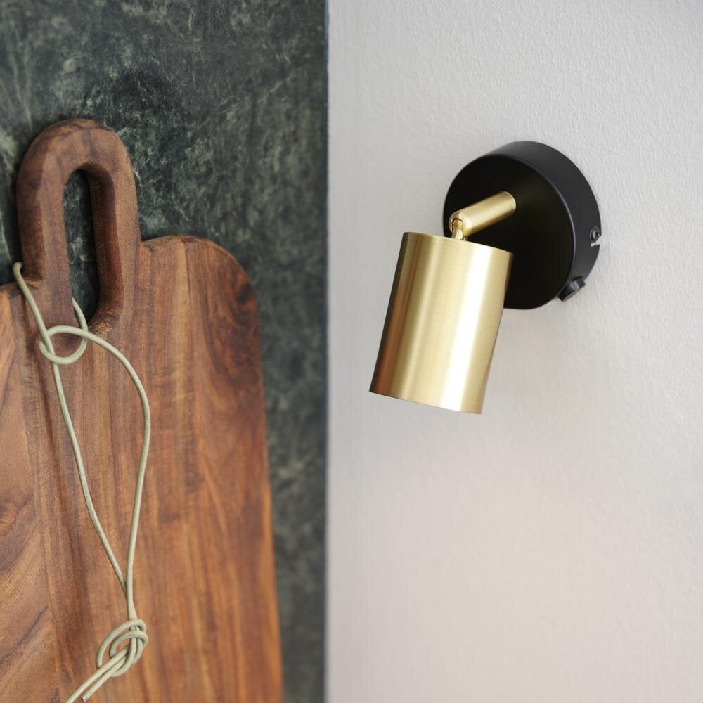Ontdek wandlamp in messing GU10