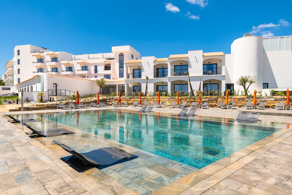 Regency Salgados Logies en ontbijt - Hotel