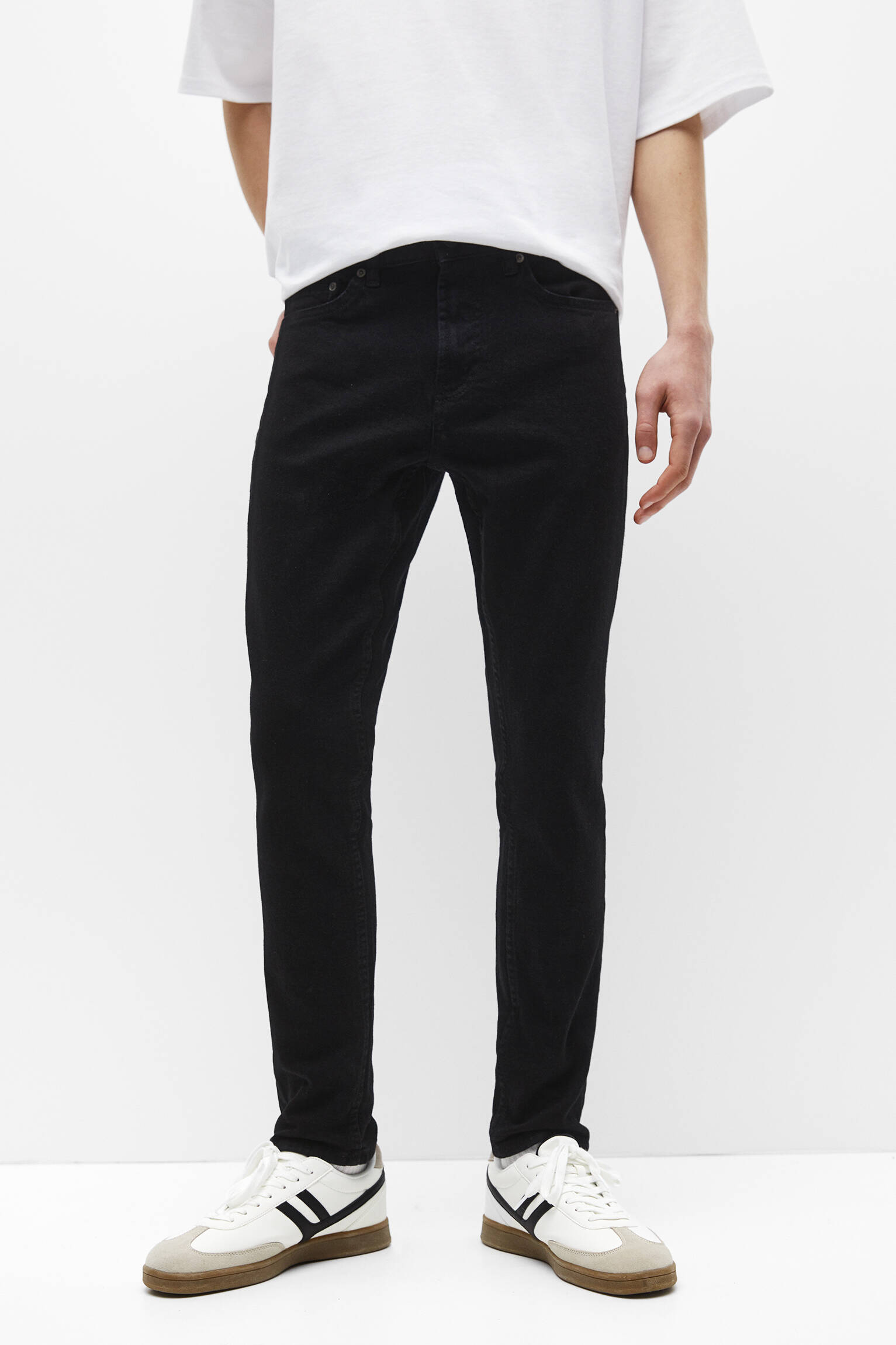 Calça jeans básica preta slim confortável - preta