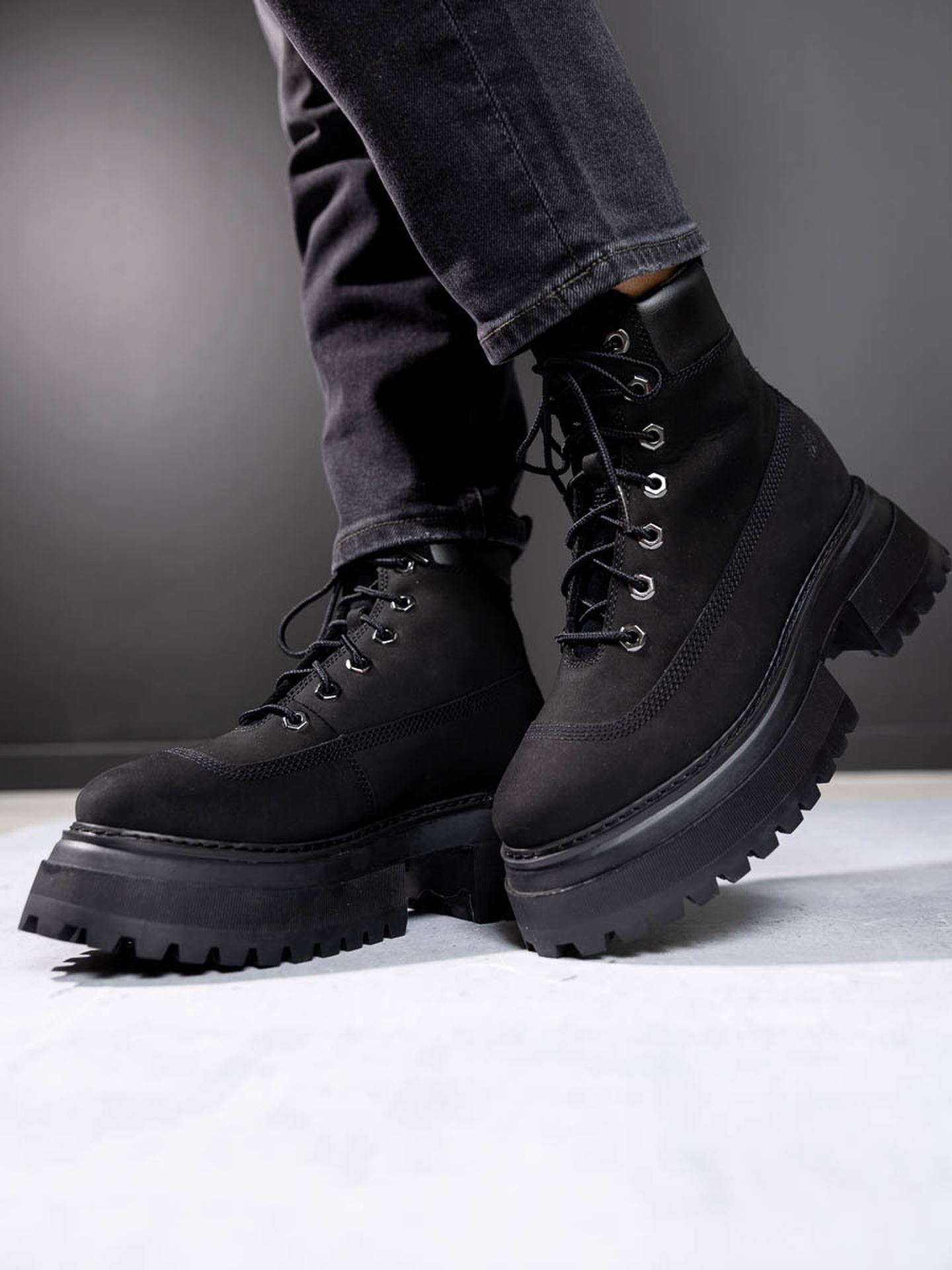 Sky 6In Lace Up
