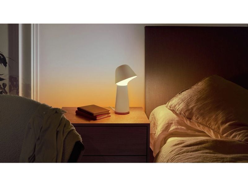 Philips Hue Tischleuchte White & Color Ambiance Twilight we Smarte Nachttischlampe zum Schlafengehen und Aufwachen