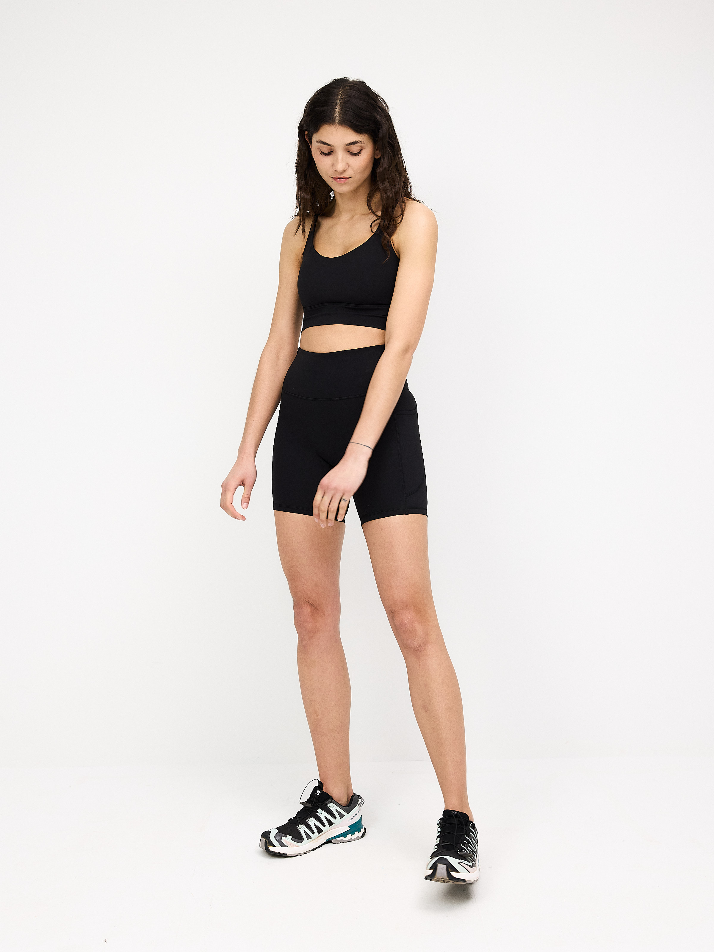Eyda Ellie Ultralight Pocket Shorts Black