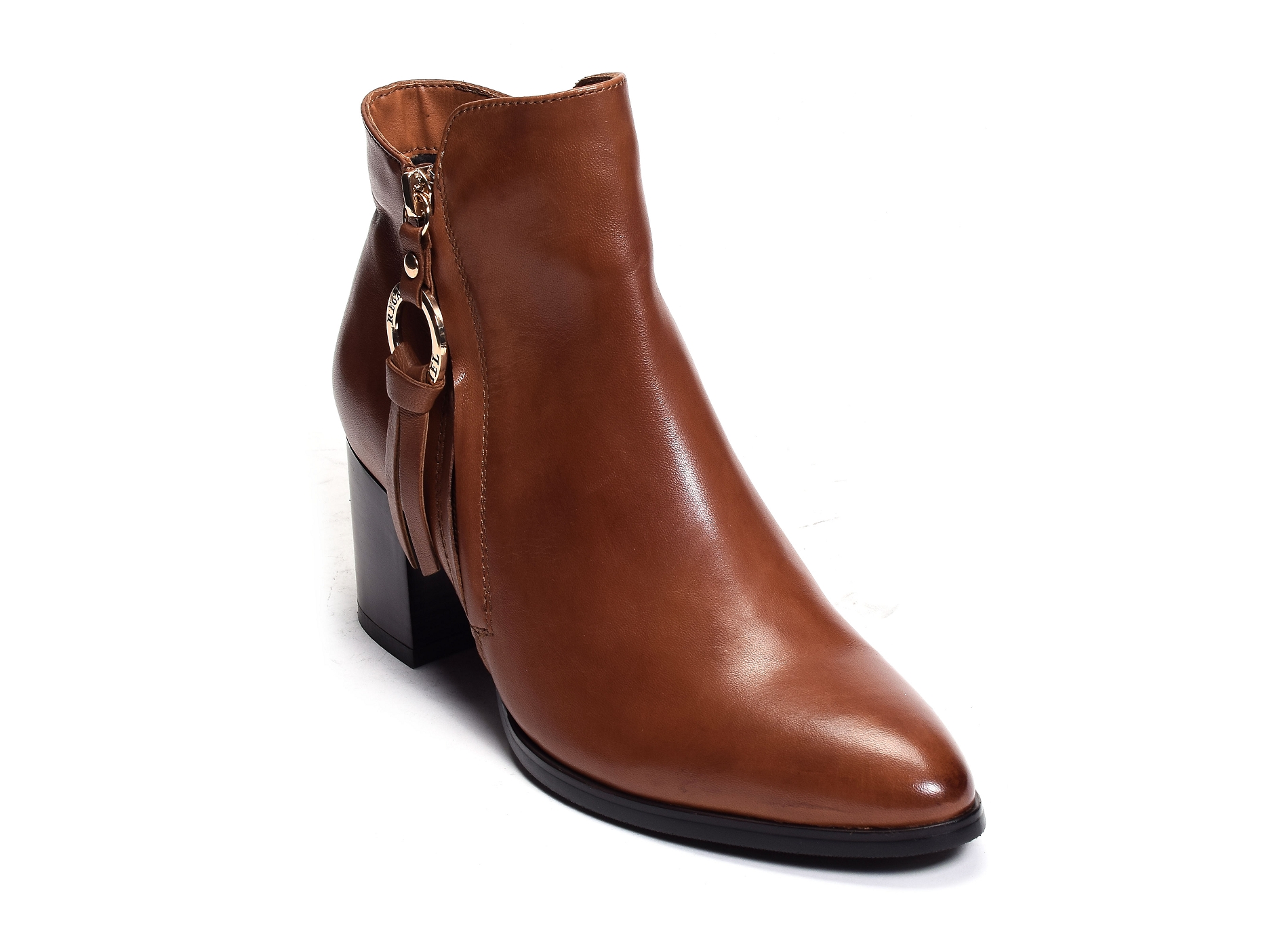 Taylor 01 camel
