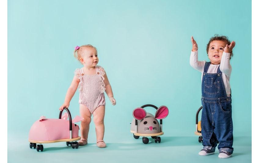 Rutschfahrzeug Maus kleinRobustes Kinderfahrzeug mit Laufrollen