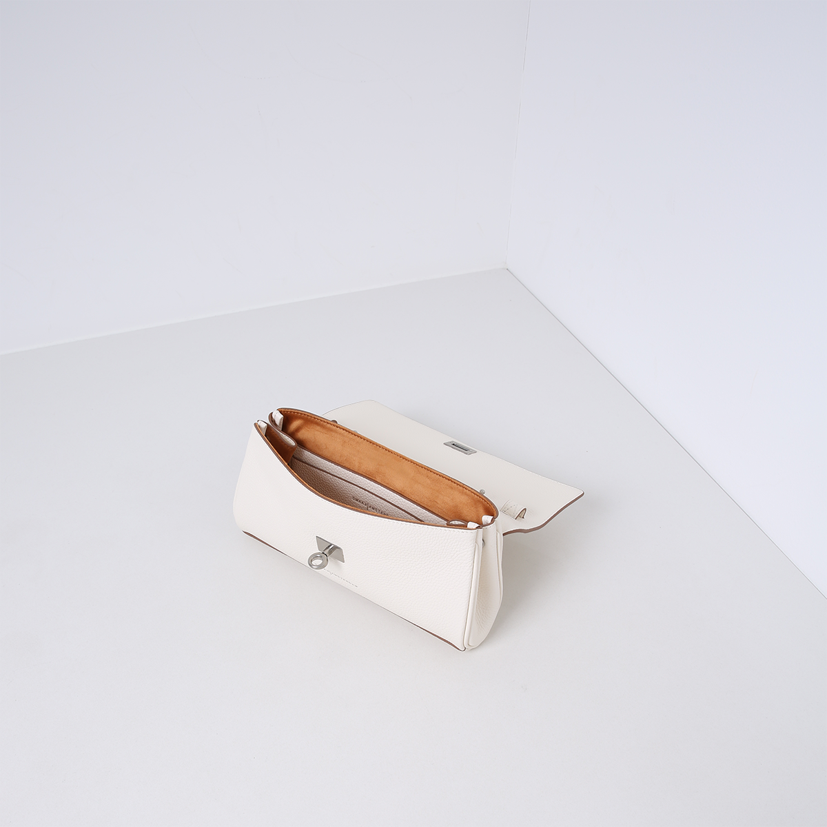 CHARLTON | CREAM