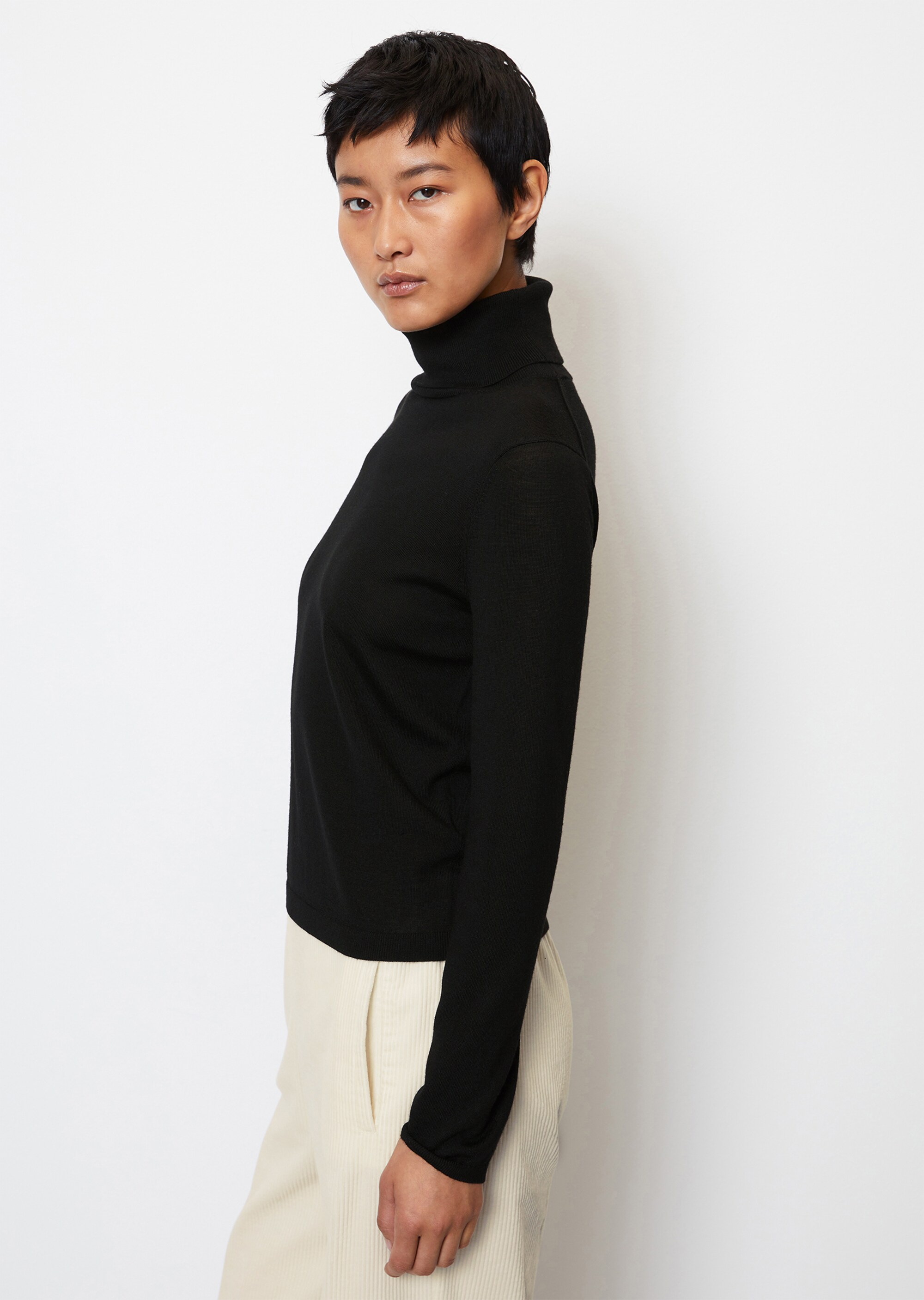 Feinstrick-Rollkragenpullover regularaus reiner Merinowolle