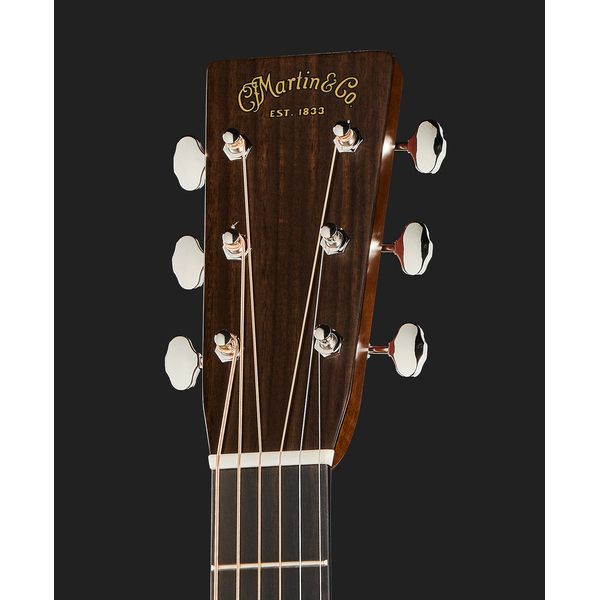 Martin Guitar HD-28
