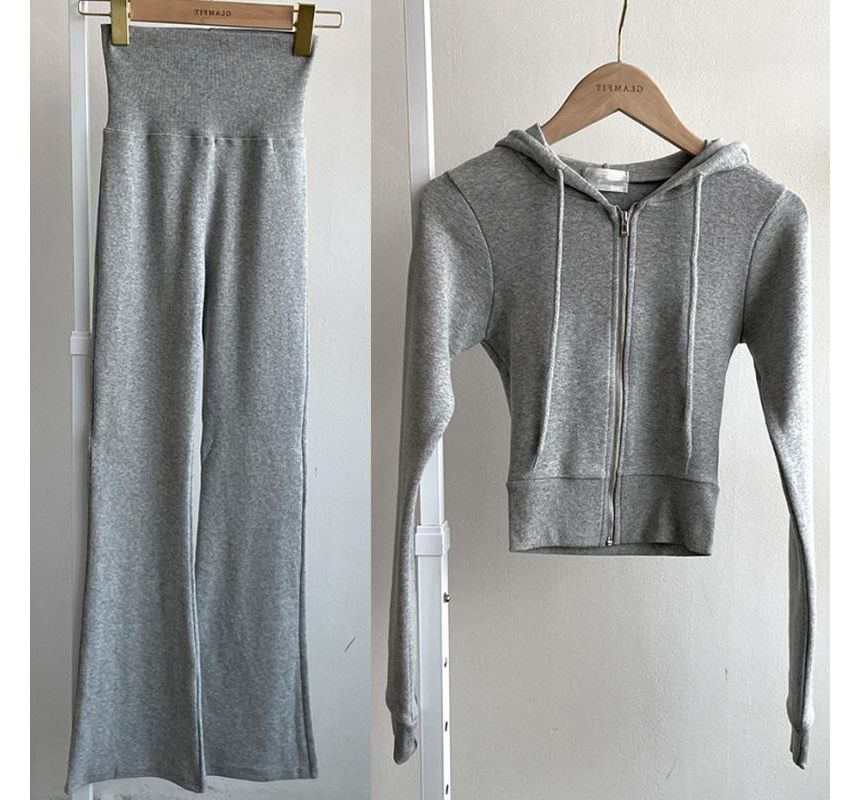 500 STUDIO - Set: effen cropped hoodie met rits + high waist flared pants