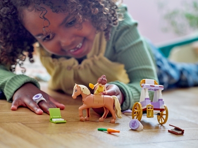 LEGO Belle's paardenkoets (43233)