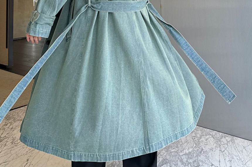 Patow - Gewassen denim trenchcoat met dubbele rij knopen