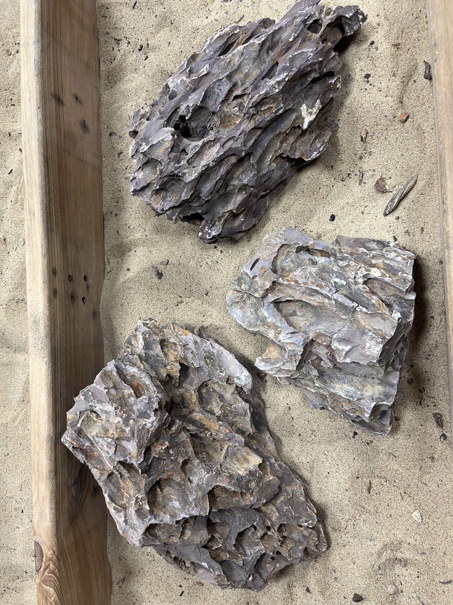 AQXL selected A Steenbundel Dragon Rock bruin 3 stuks | Hardscaping