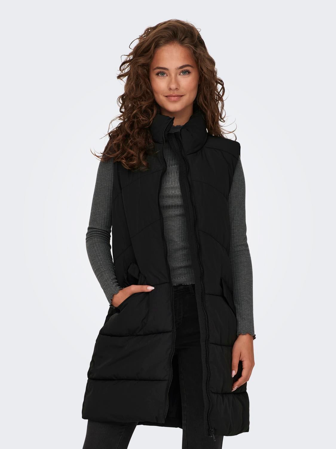 ONLMATILDE Weste Black
