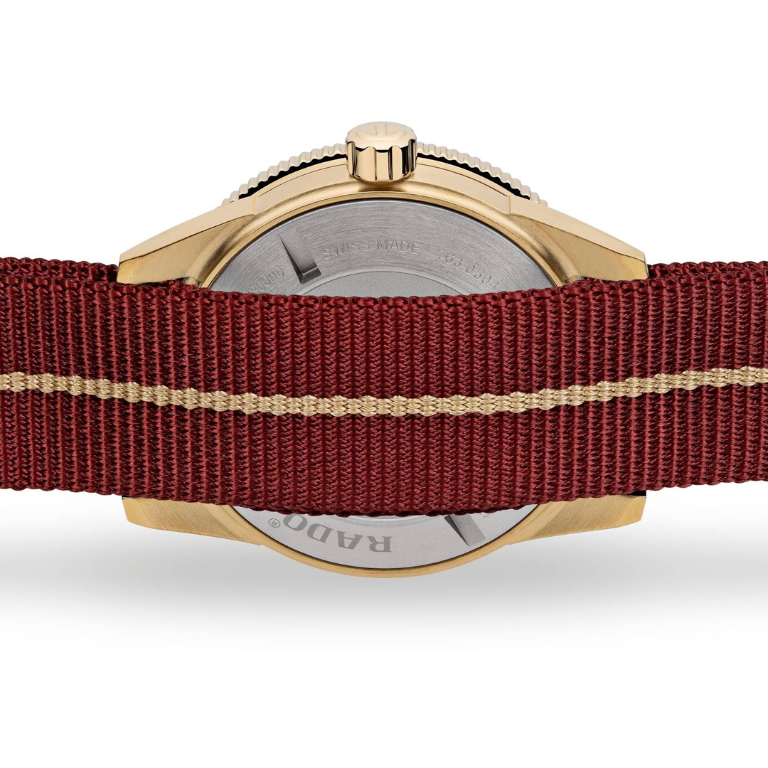 Rado Captain Cook XL Automatik Bronze / Nato rot