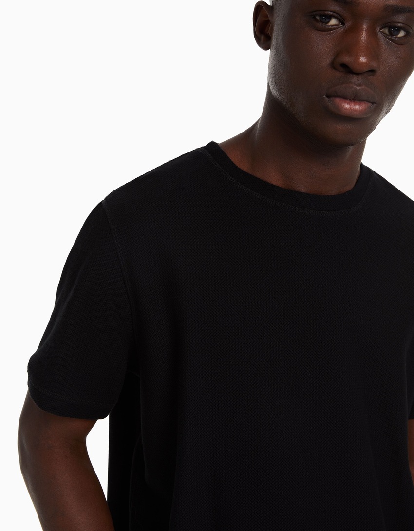 Camiseta texturizada de manga curta