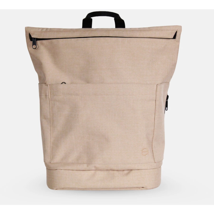 Anna und Oskar Fairer Wickelrucksack Kalle aus recyceltem Material Sand
