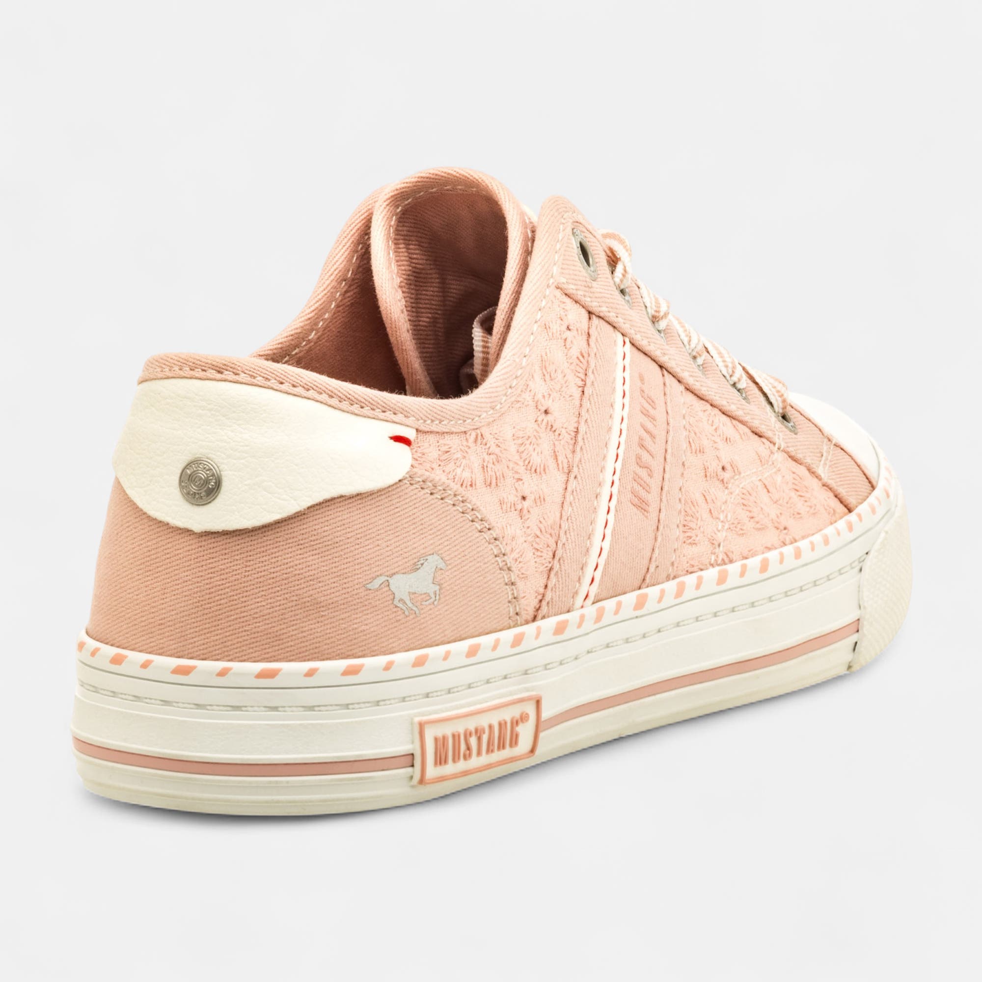 Baskets en toile Femme rose