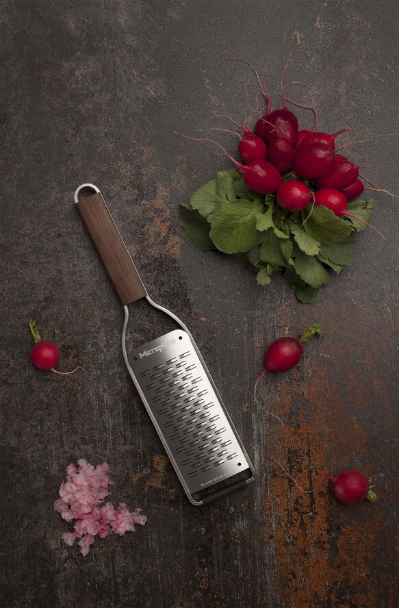 Microplane Master rivejern medium ribbe Brun & sølv