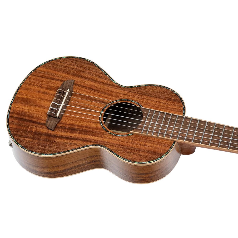 Ortega Mini/Travel Series RGLE18ACA elektrisch-akoestische guitarlele met gigbag
