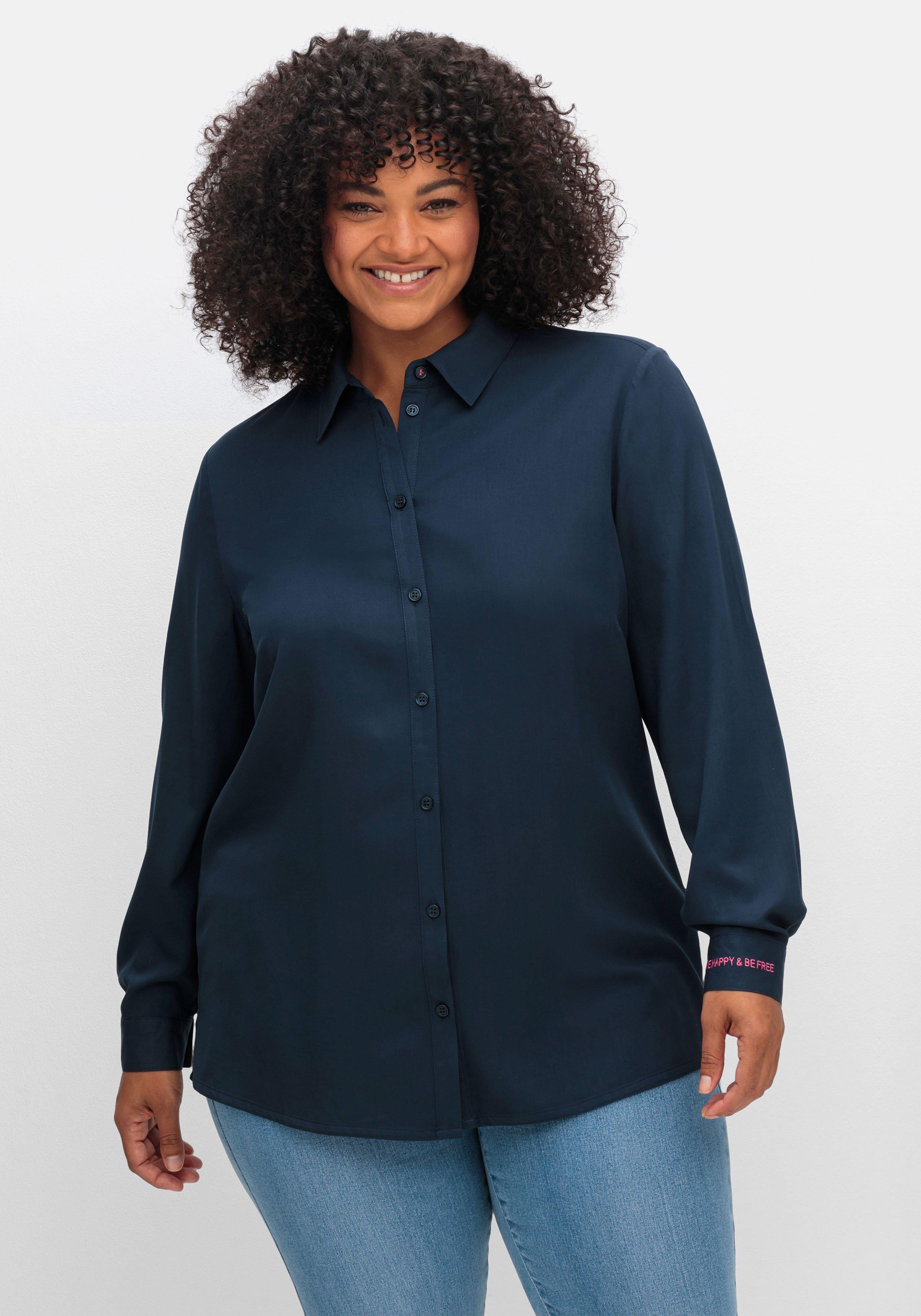 Twillbluse mit Wordingprint am Ärmelsaum