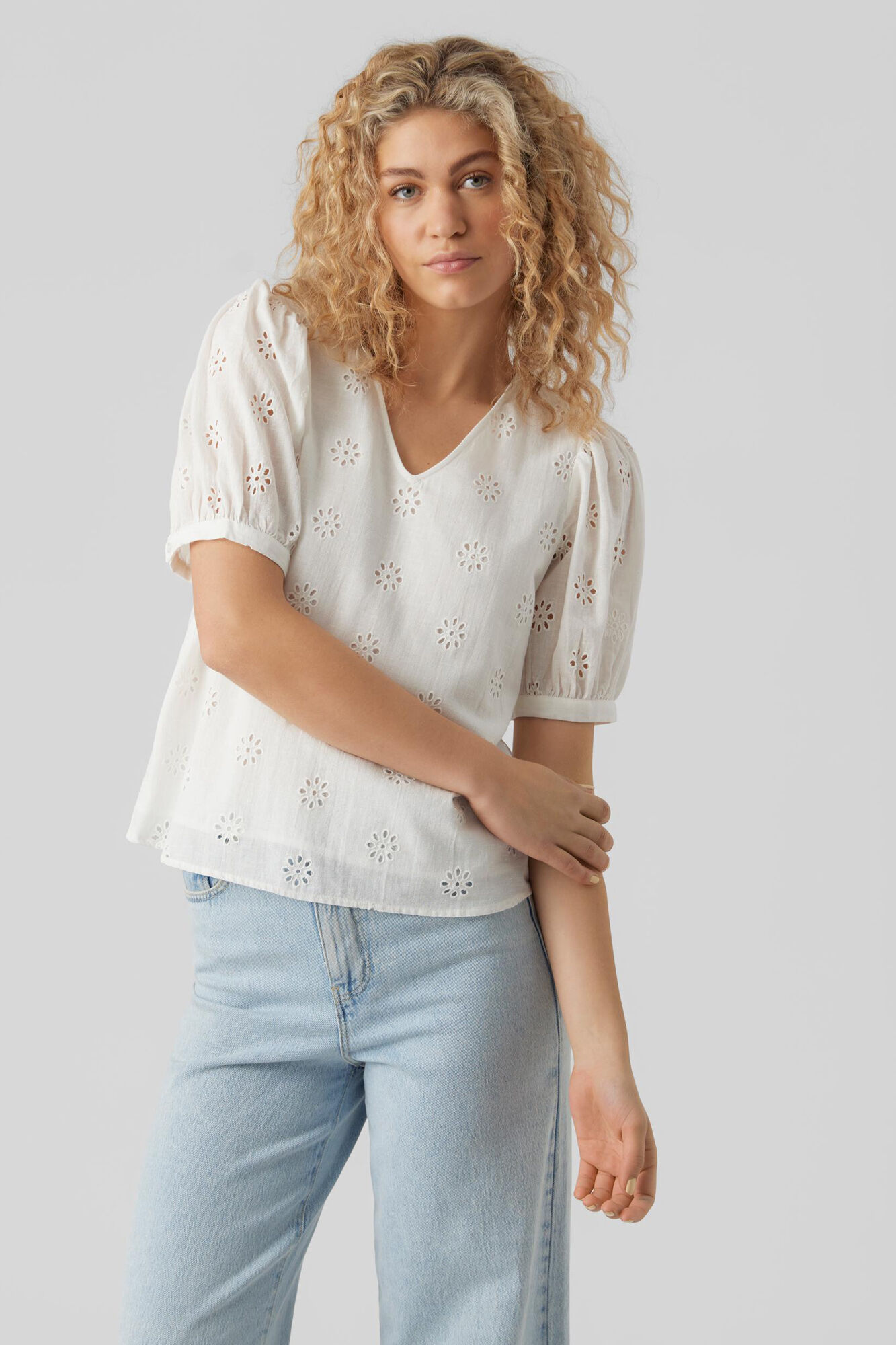 Blusa de manga curta com decote em V - Branca