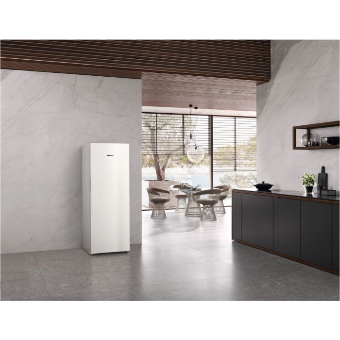 Miele Gefrierschrank FN 4842 D ws