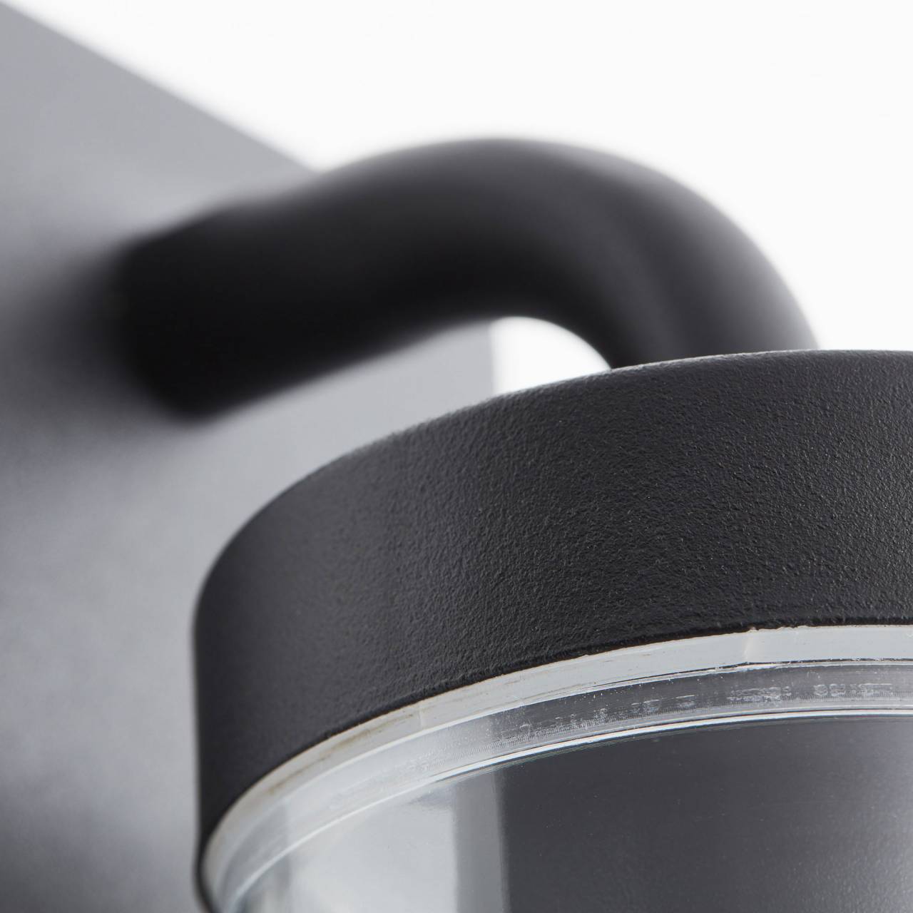 BRILLIANT Lampe Aosta Außenwandleuchte hängend schwarz matt | 1x A60, E27, 25W, geeignet für Normallampen (nicht enthalten) | IP-Schutzart: 44 - spritzwassergeschützt