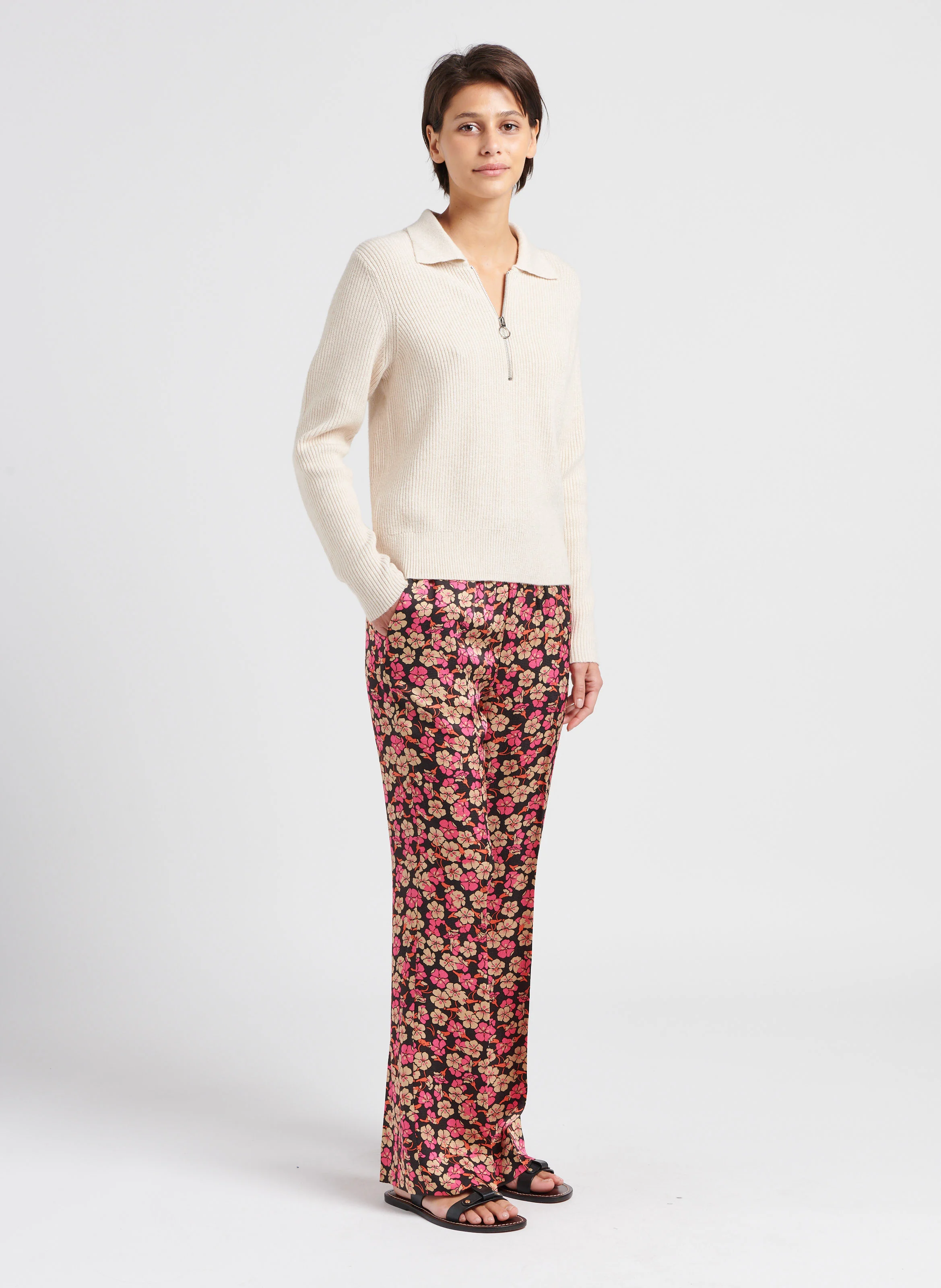 Pull col classique en maille mélangée| Beige