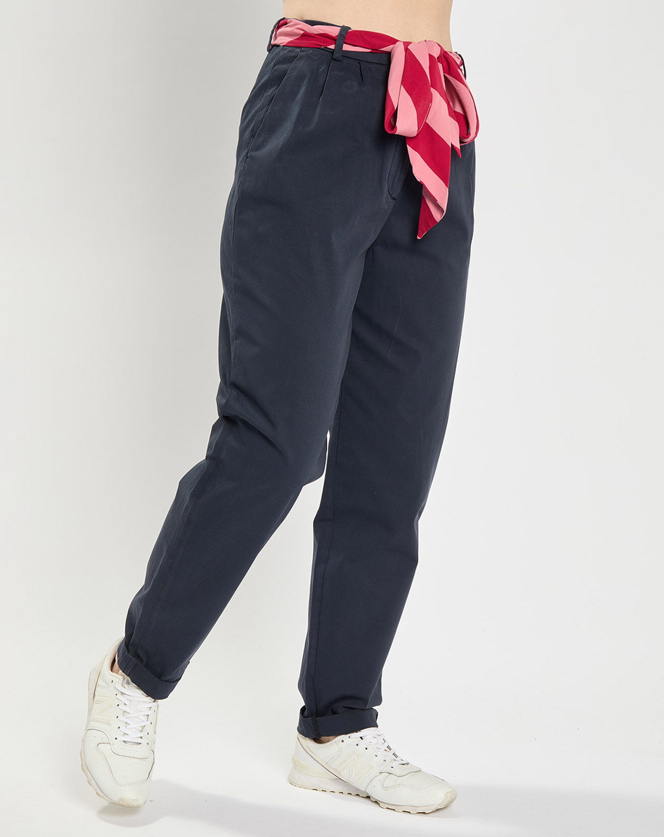Tommy Hilfiger Pantalon chino avec foulard bleu marine