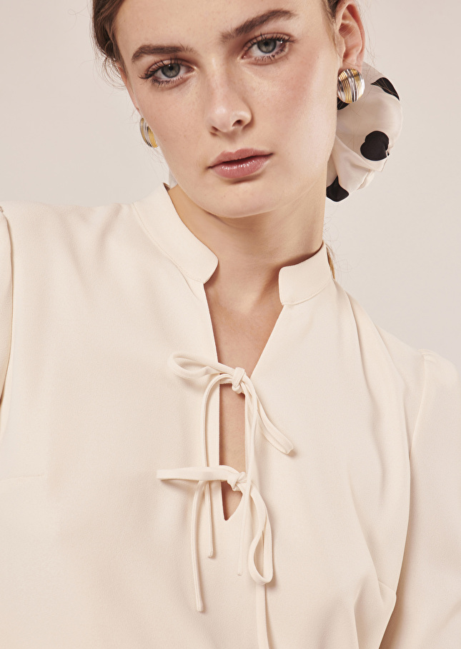Robe Radianceécrue en crêpe