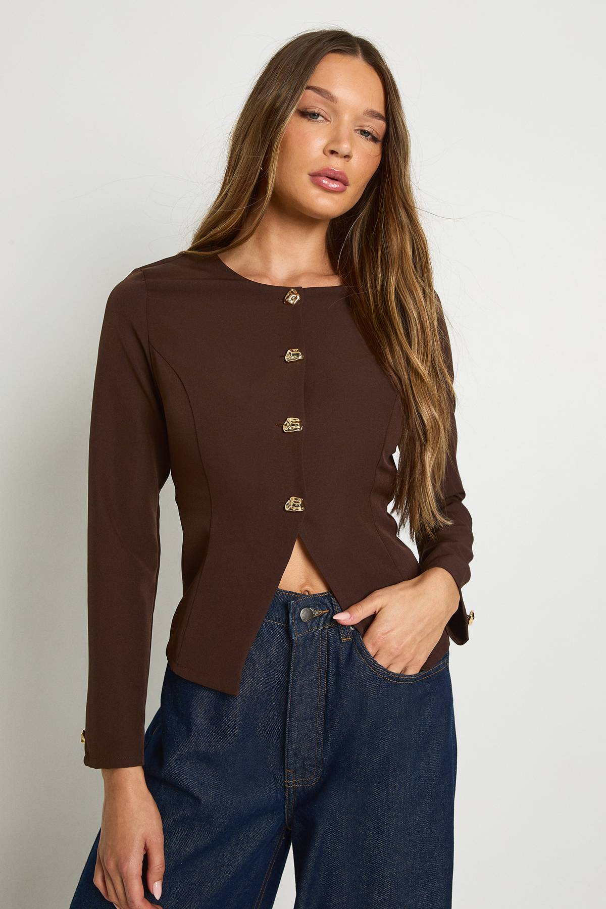 boohoo Blazer sans col à garniture dorée