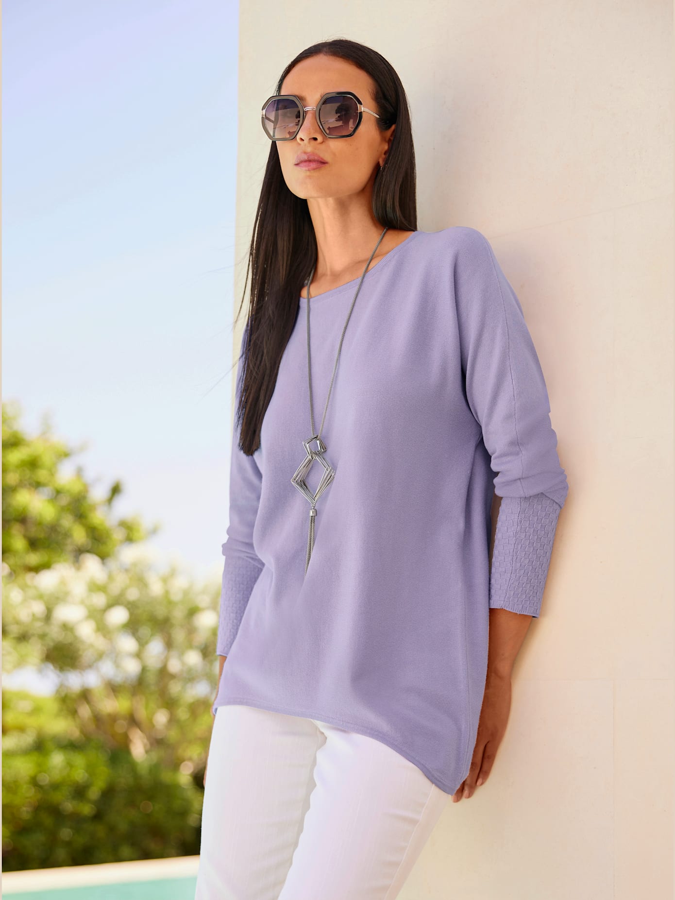Pull joli motif structuré