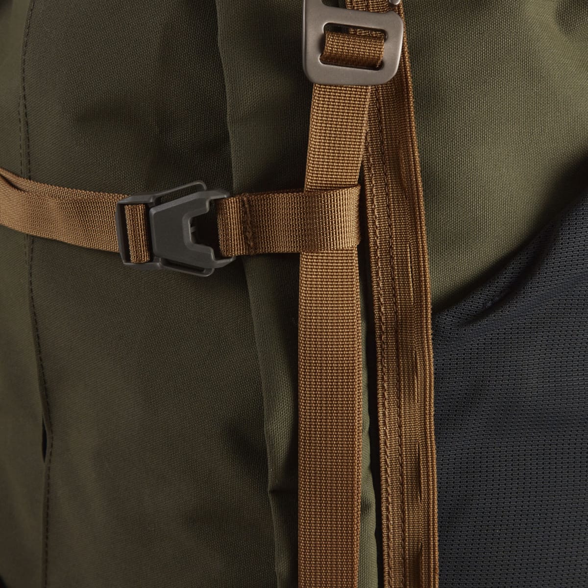 Lundhags Saruk Pro 75 L Regular Long Forest Green