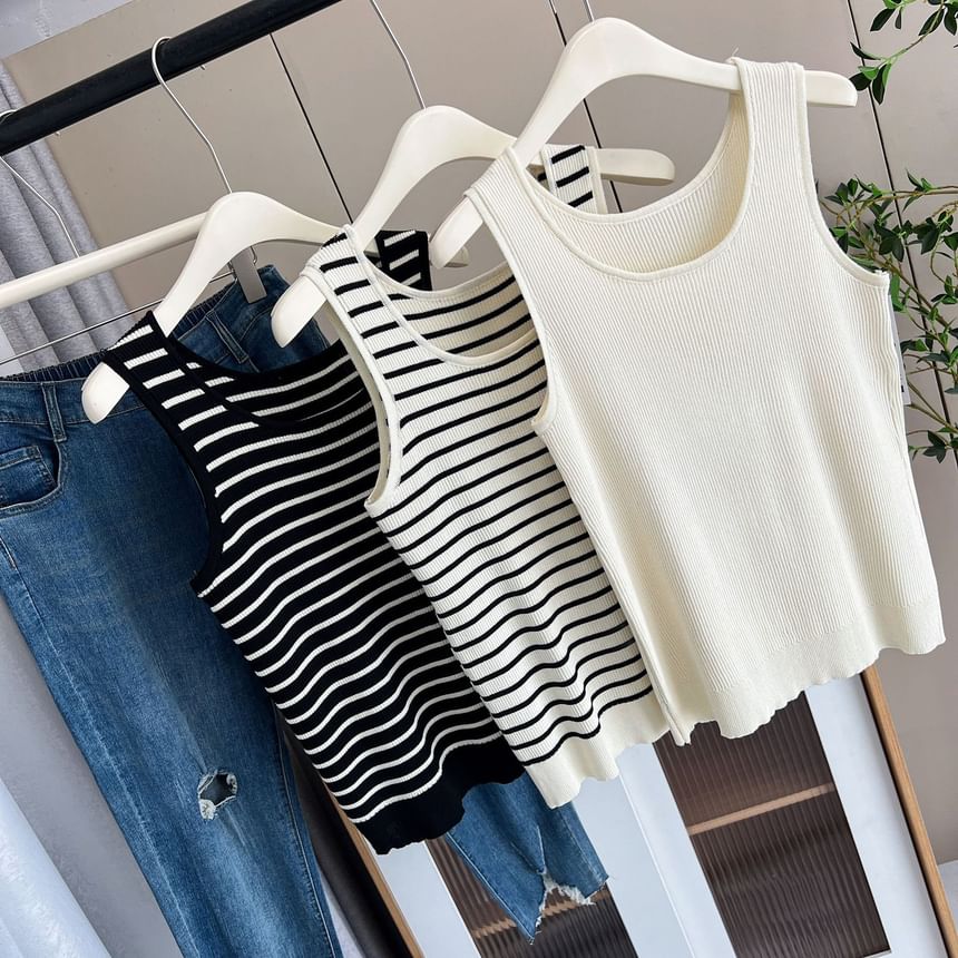 uliaque - Tanktop met ronde hals en ribbreisel in grote maten