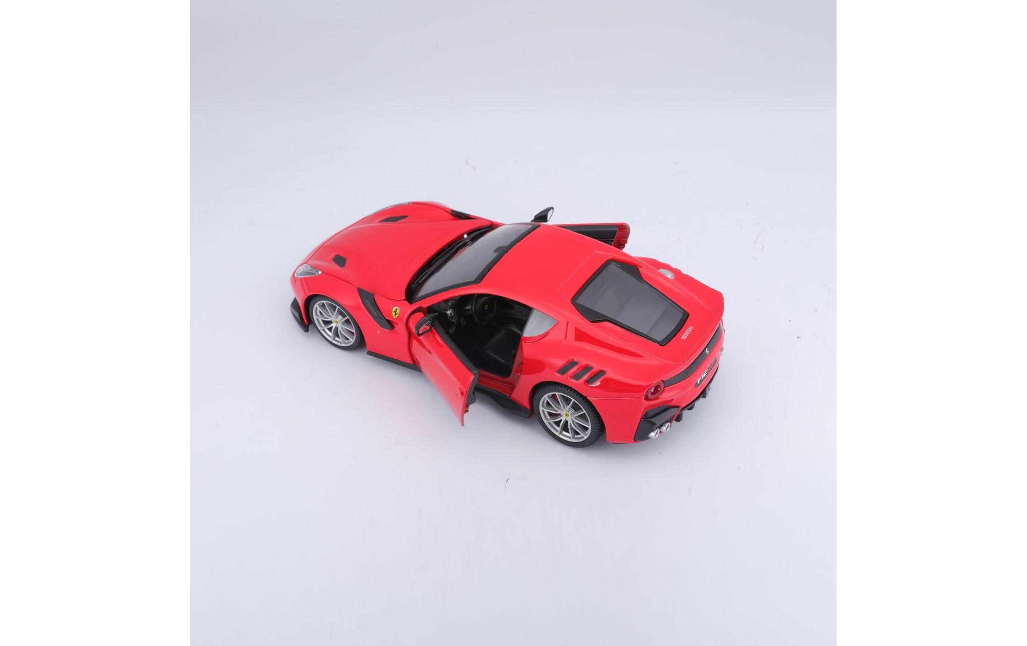 Ferrari R&P F12tdf Rot 1:24Sammlermodell im Massstab 1:24
