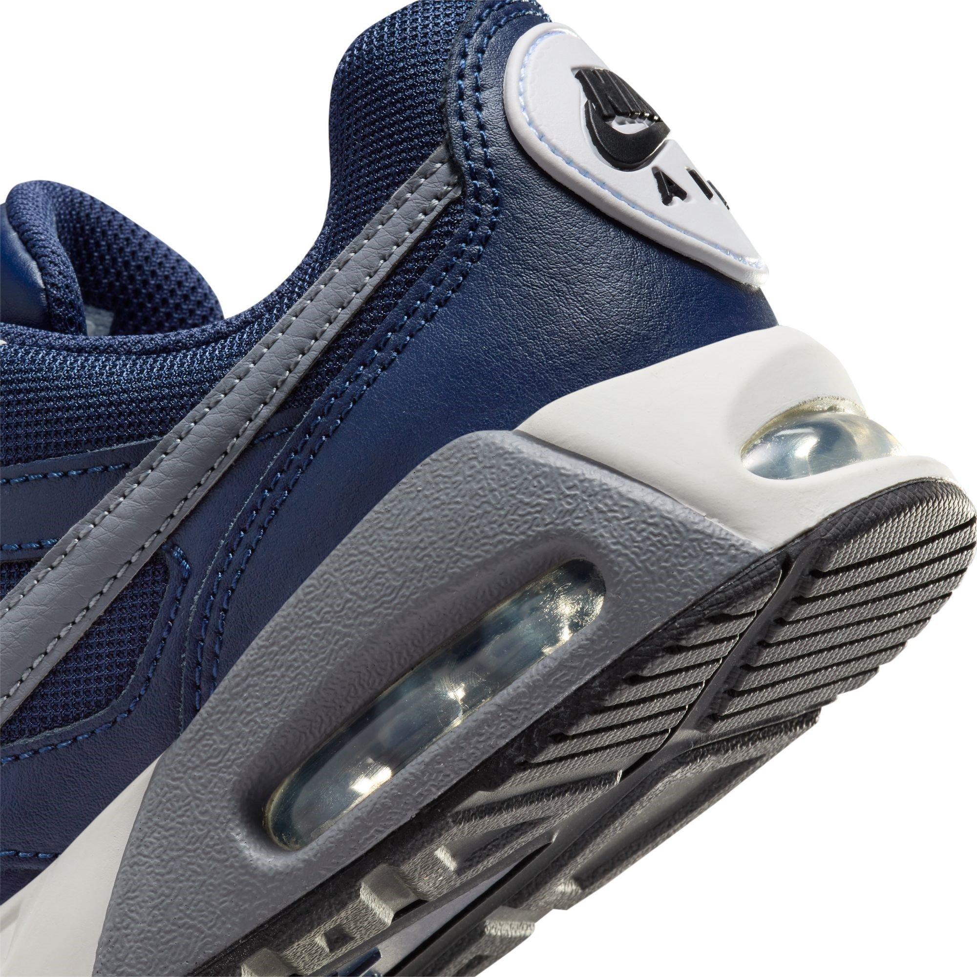 Nike Air Max Ivo Junior Boys