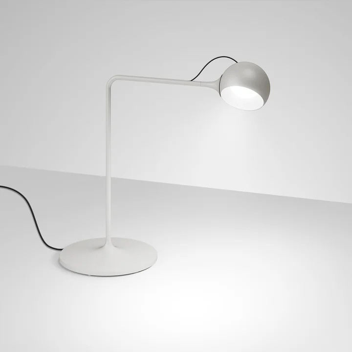 Artemide - IXA LED Schreibtischleuchte, weissgrau