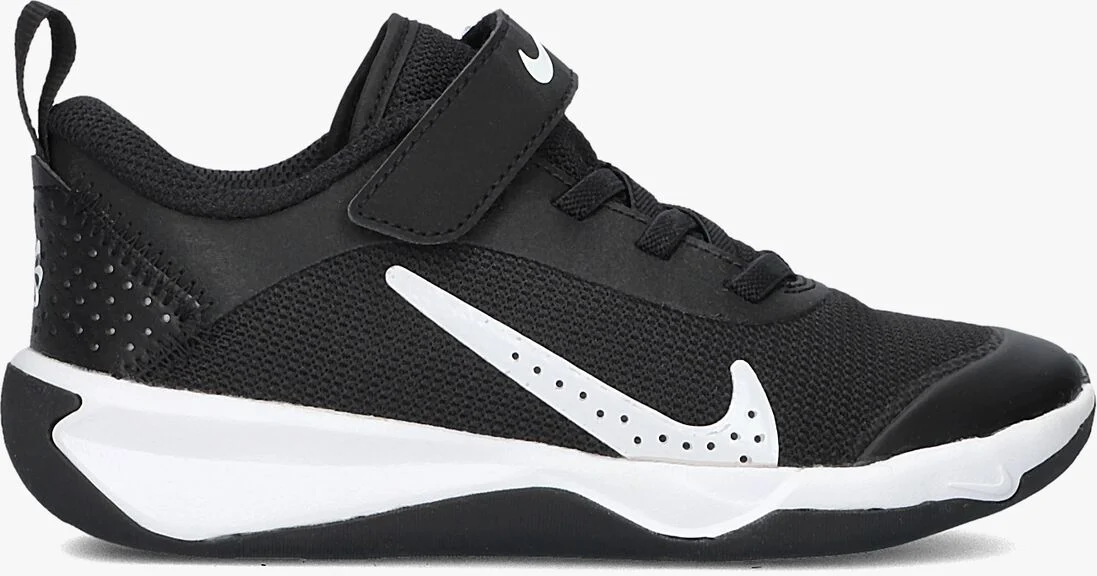 NIKE zwarte nike lage sneakers omni multi-court (ps)