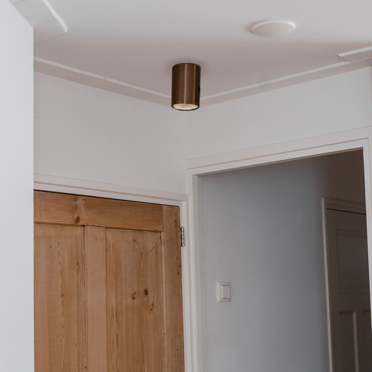 Moderne opbouwspot donkerbrons GU10 50mm - Deep
