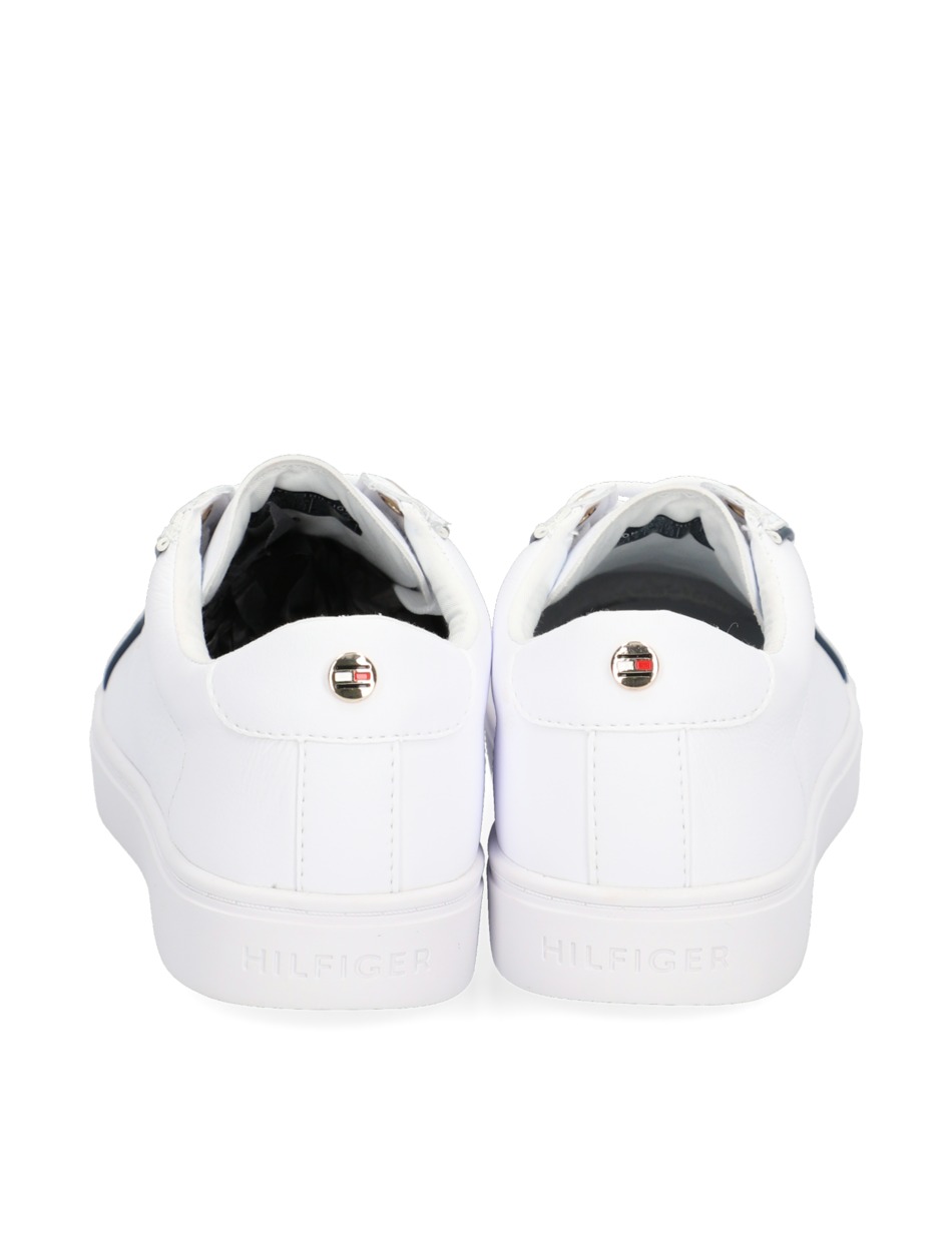 TH SIGNATURE SNEAKER
