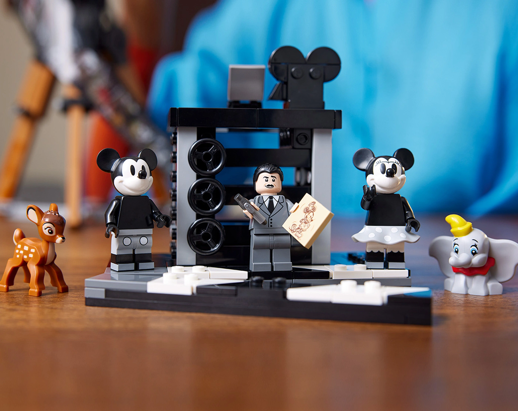 LEGO®  Classic 43230 Kamera - Hommage an Walt