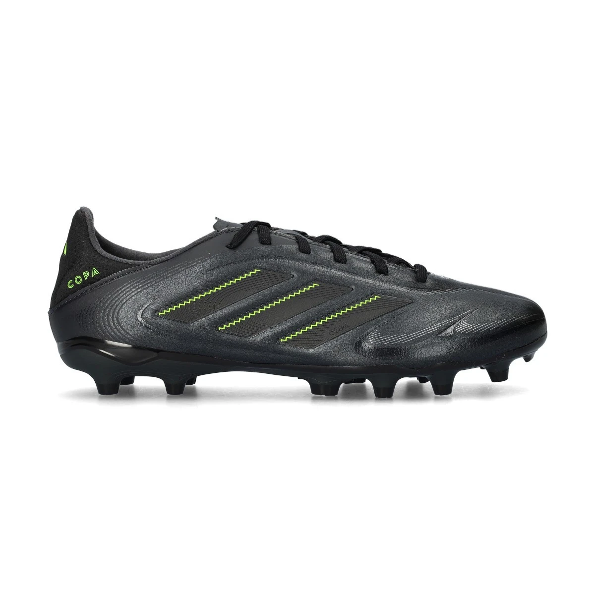 Chuteira adidas Copa Pure III League FG/MG