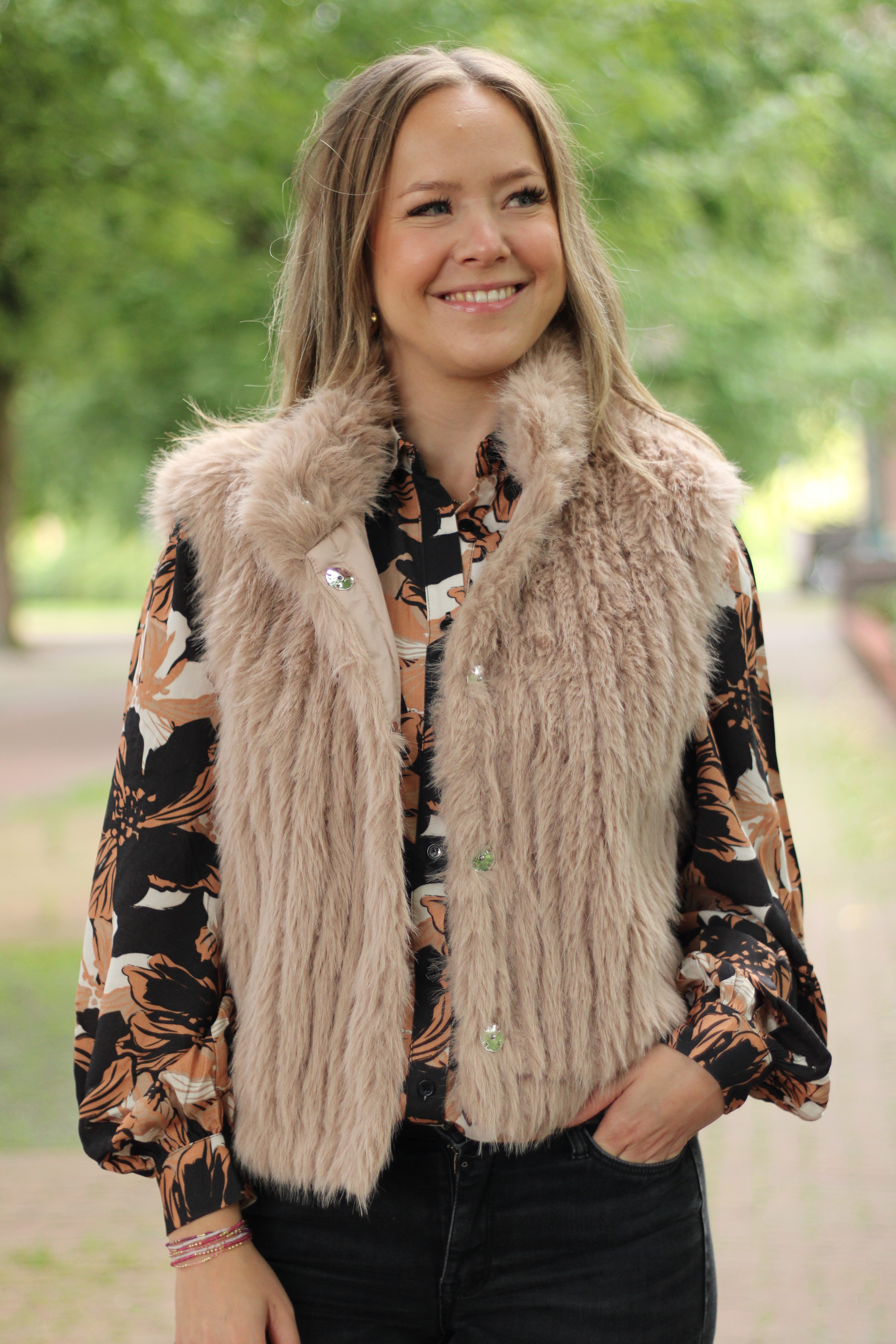 C&S The Label - Laurelle Blouse - Black/Cognac