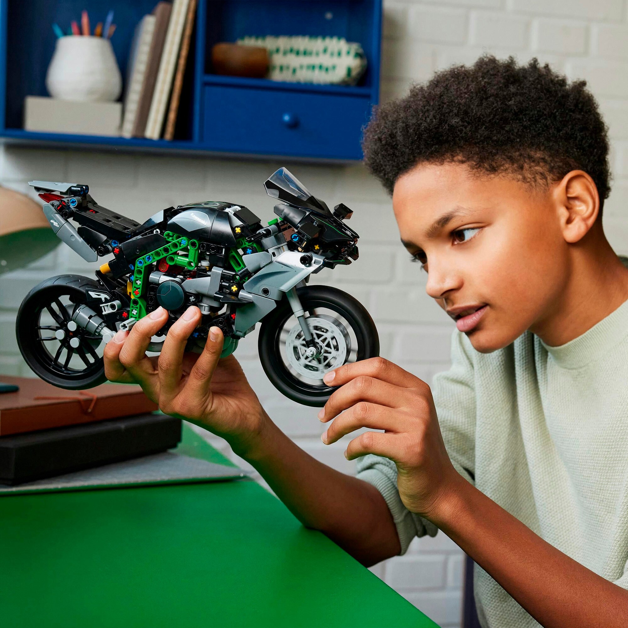 LEGO Konstruktionsspielzeug Technic Kawasaki Ninja H2R Motorrad