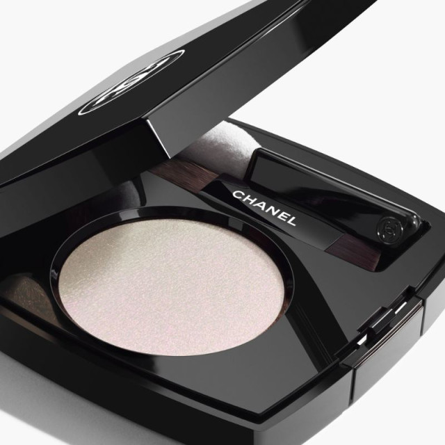 Ombre Essentielle Top coat yeux multi-usage CHANEL