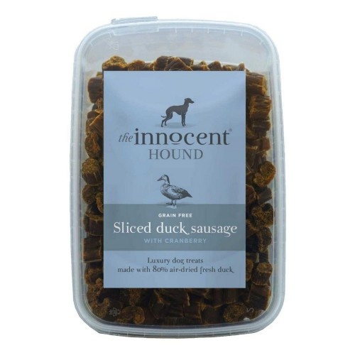 Petiscos de salsicha com sabor de pato e mirtilo para cães.