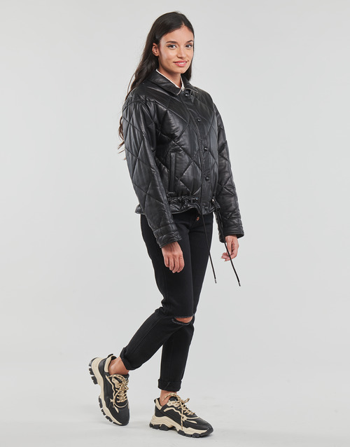 Oakwood - TRAVEL Negro